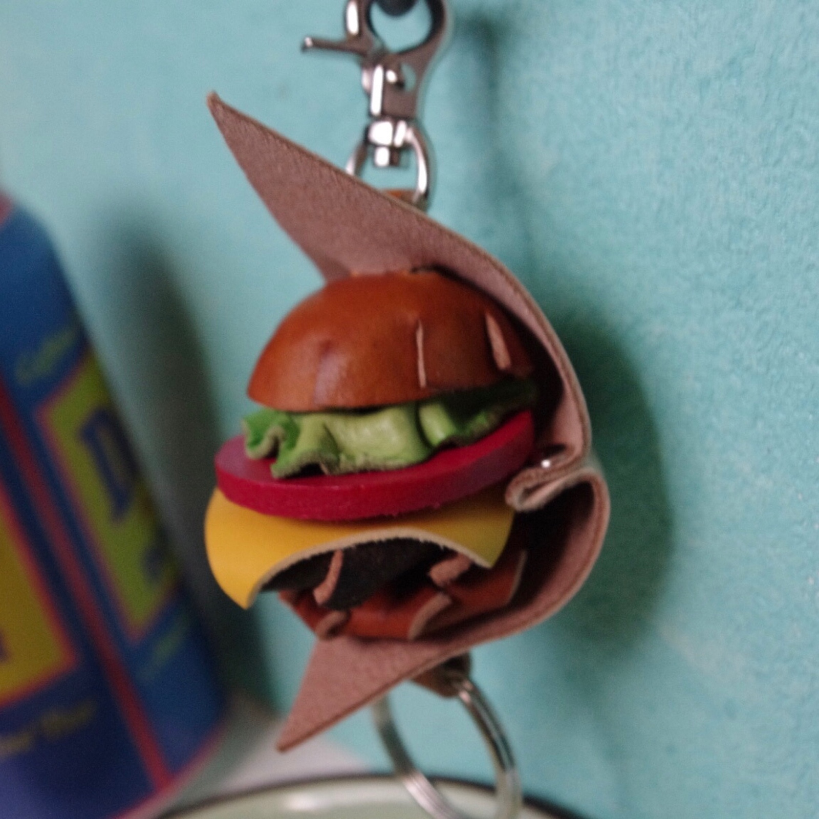 革のハンバーガー キーホルダー バッグインバーガー - ジャンクフード
