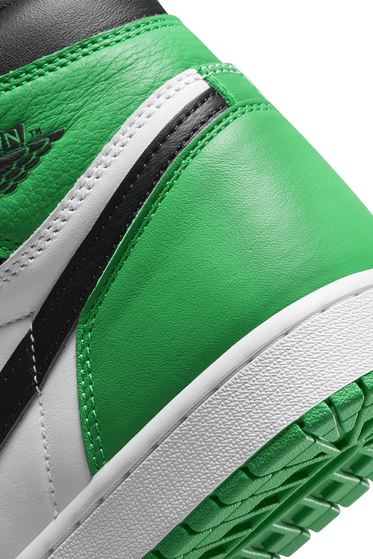 Air Jordan 1 High 'Black and Lucky Green' (DZ5485-031) Release