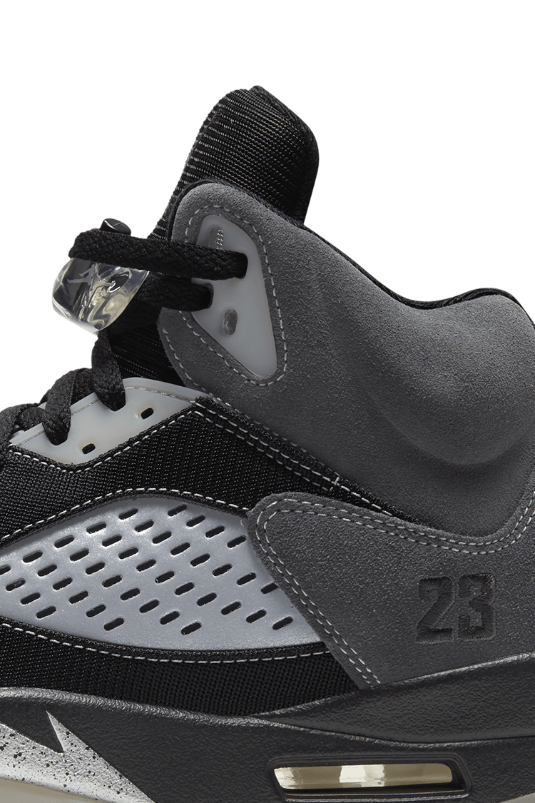 NIKE公式】エア ジョーダン 5 'Anthracite' (AJ 5 RETRO / DB0731-001
