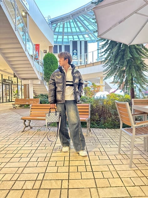 ELRIC Half Zip Tn Sweater ニット セーター | GUESS(ゲス) JAPAN 公式