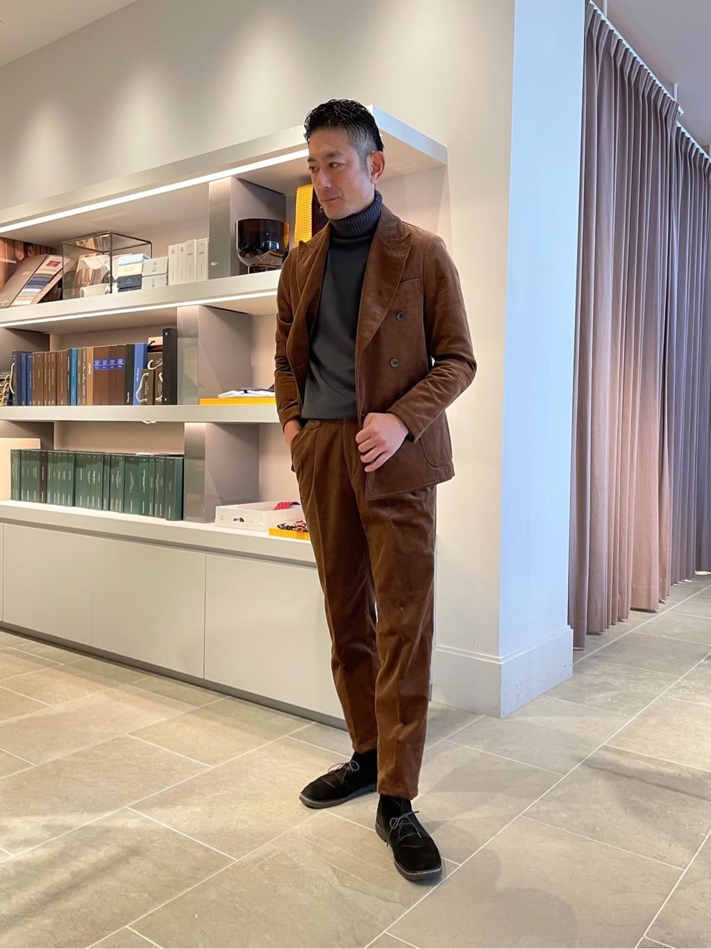 Tomikawa / 180cm(TOMORROWLAND )スタイリング・コーディネート