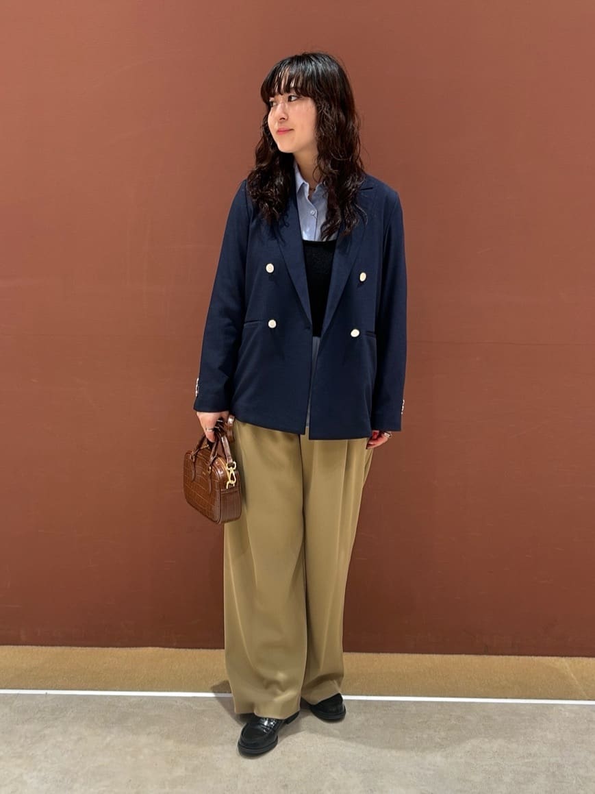 セットアップ ジャケットの最新レディースコーデ（女性 / WOMEN） - UA
