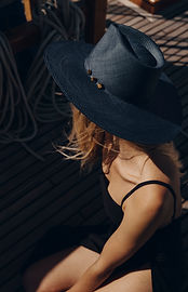 VAN PALMA | SHOWROOM LOYTO