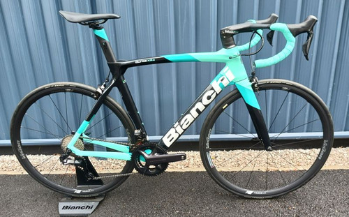 Bianchi Oltre XR4 CV Ultegra Di2 12 speed 2022 | Bianchi Bikes