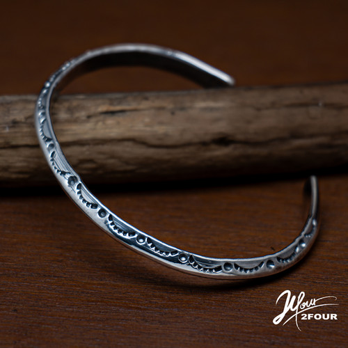 S33-Navajo Bangle | 2four