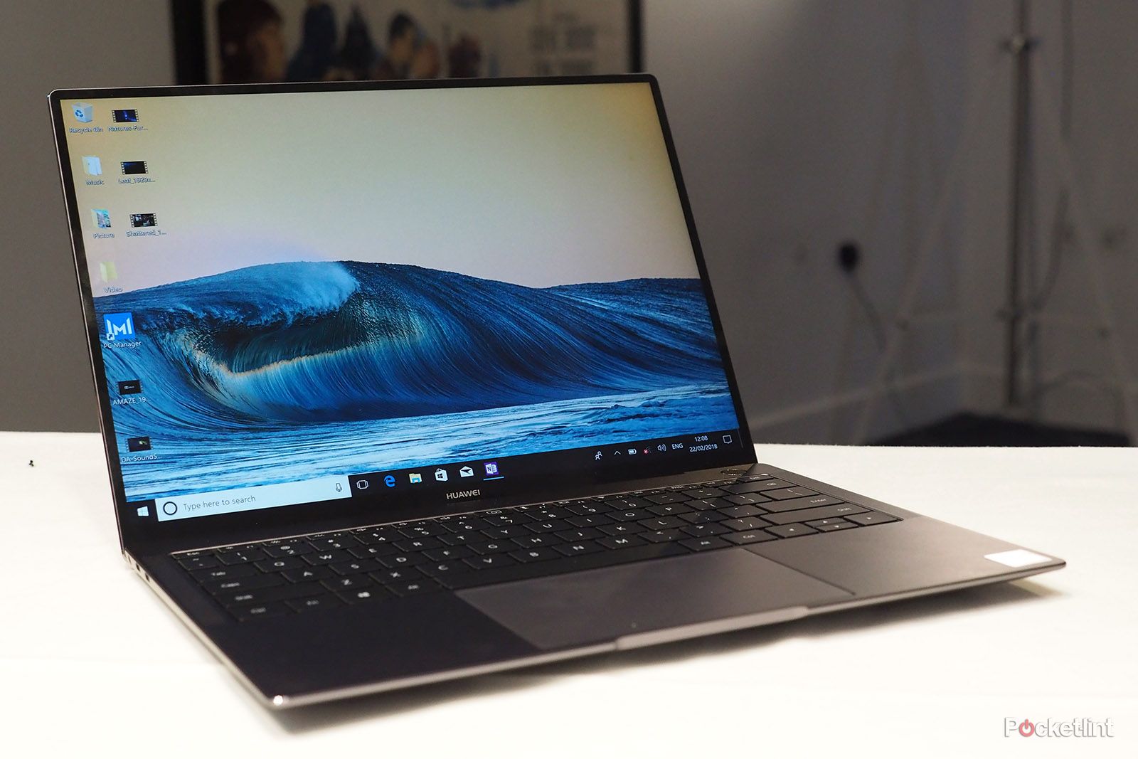 143711-laptops-review-review-