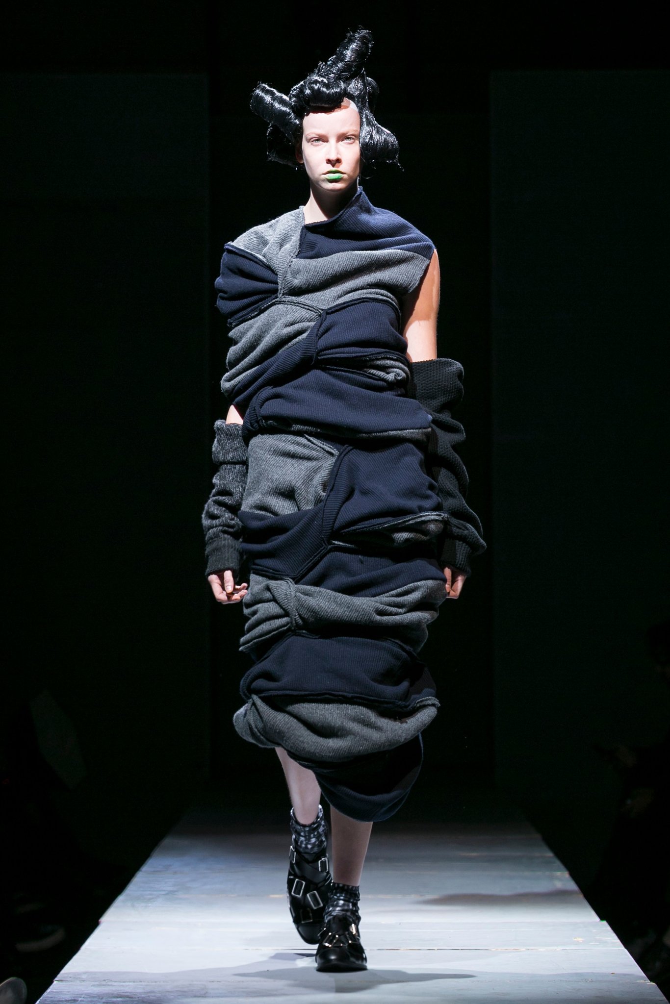 Comme des Garçons: Knit One, Curl One - The New York Times