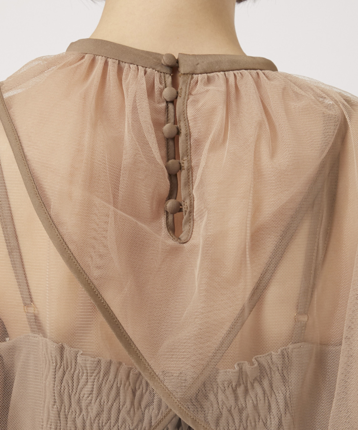 MANY WAY AIRY VEIL DRESS(S BEIGE): AMERI: WOMENS｜ STUDIOUS ONLINE